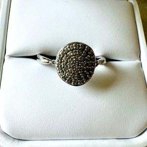 Silver ring 💍 (costume jewelry)